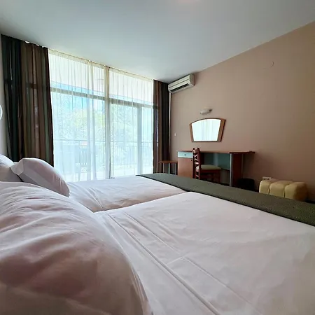 Palm Apartment Varna