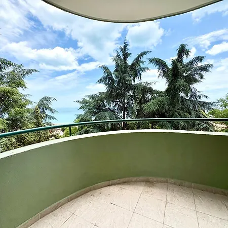 Palm Apartment Varna